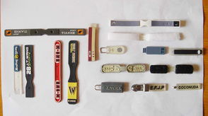 pvc滴塑商標,拉鏈頭,箱包配件,滴塑商標生產供應商 商標和吊牌