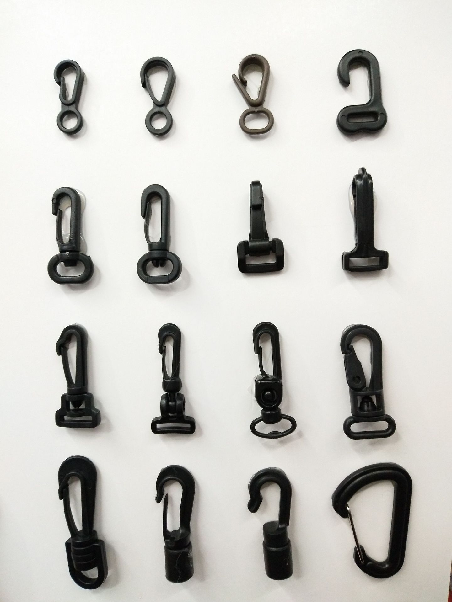 2.5cm塑料旋轉(zhuǎn)鉤箱包配件掛鉤織帶塑料鉤子狗鉤寵物鉤pom1.5C